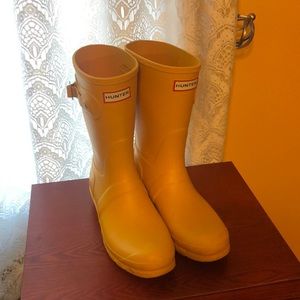 Short Yellow HUNTER Rubber Boots